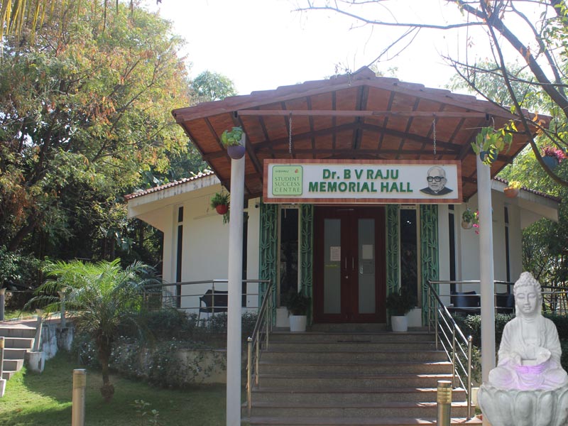 MemorialHall1
